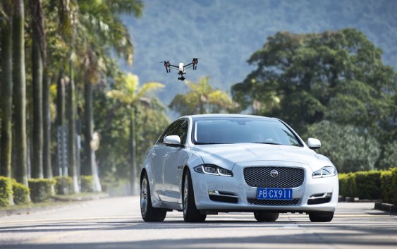 Within a growing trend of drone vs car the Inspire one takes on the Jaguar XJ